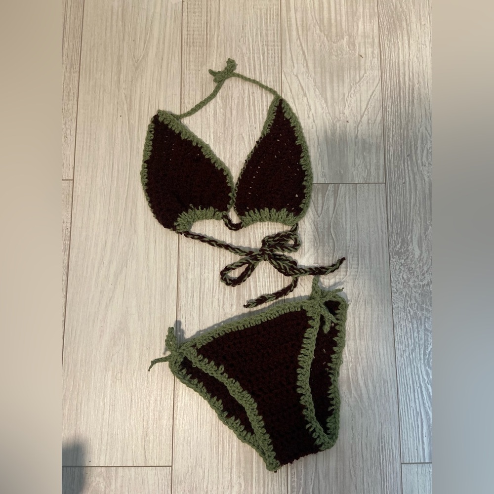 Hand crocheted bikini! - Picture 2 of 3